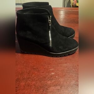 Eillen Fischer Black Faux Suede Ankle Boots Size 9.5